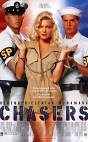 Güzel Kaçak (Chasers) izle (1994)