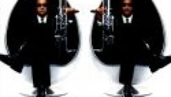 Siyah Giyen Adamlar 2